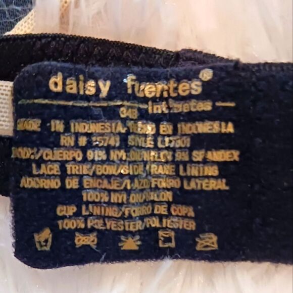 Daisy Fuentes Underwire Bra 34B Lace with Rhinestones - Picture 8 of 8